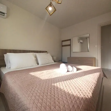 Apartament Ionian Avra